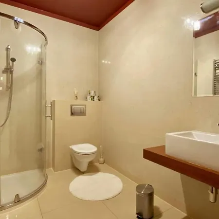 With Beautiful View Of High Tatras * Vel'ka Lomnica