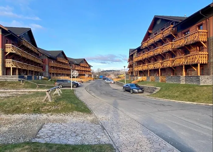 With Beautiful View Of High Tatras * Vel'ka Lomnica